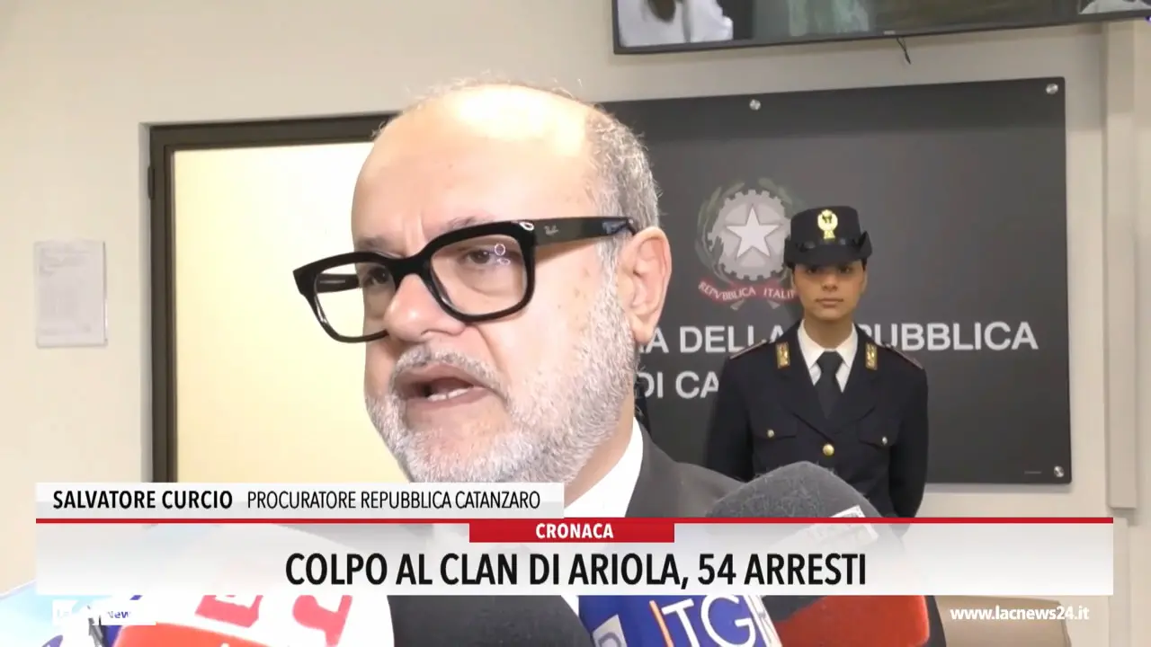 Colpo al clan di Ariola, 54 arresti