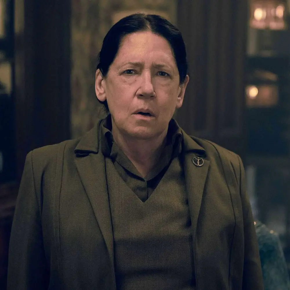 Le ancelle sono tornate. Con “I testamenti” riemerge la\u00A0distopia di Gilead\u00A0\n