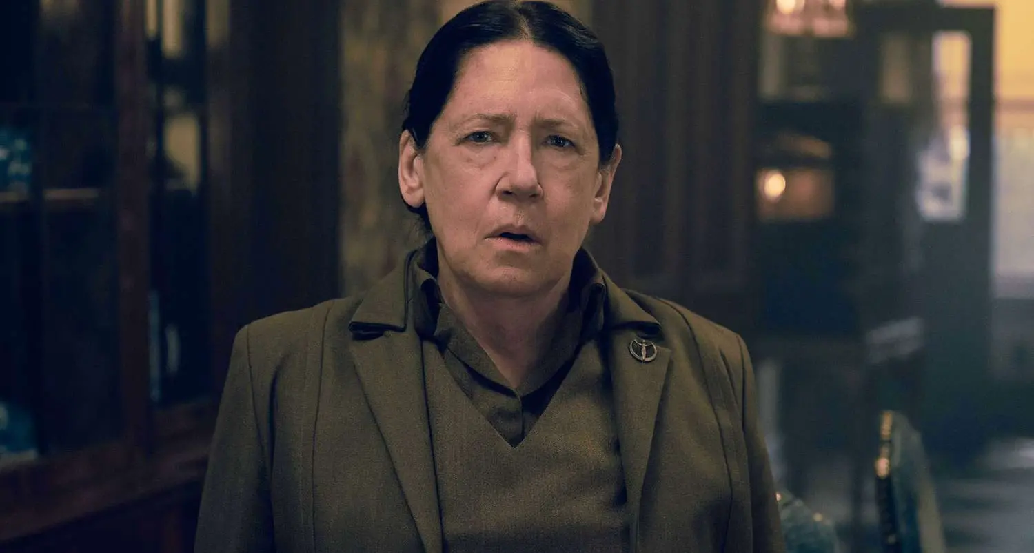 Le ancelle sono tornate. Con “I testamenti” riemerge la\u00A0distopia di Gilead\u00A0\n