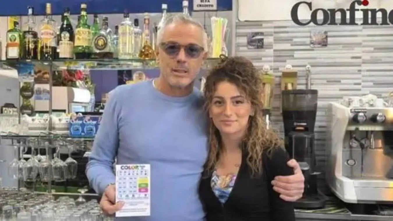 Il gratta e vinci della discordia era senza valore. Clamoroso errore della coppia “scoppiata”