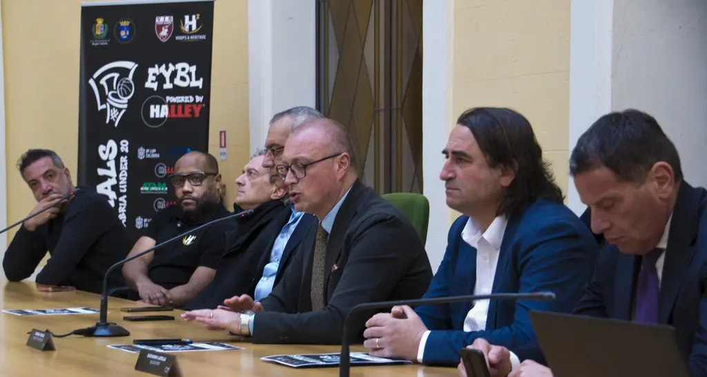 Reggio capitale del basket giovanile europeo: dodici squadre alla Superfinal EYBL Under 20 tra sport e promozione del territorio\n