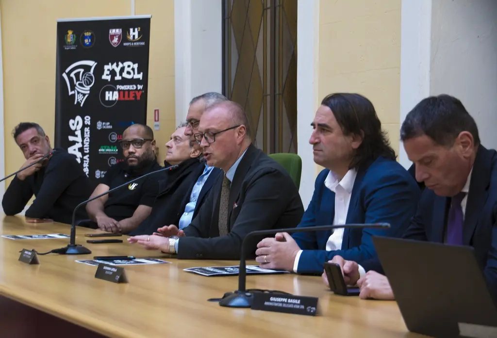 Reggio capitale del basket giovanile europeo: dodici squadre alla Superfinal EYBL Under 20 tra sport e promozione del territorio\n