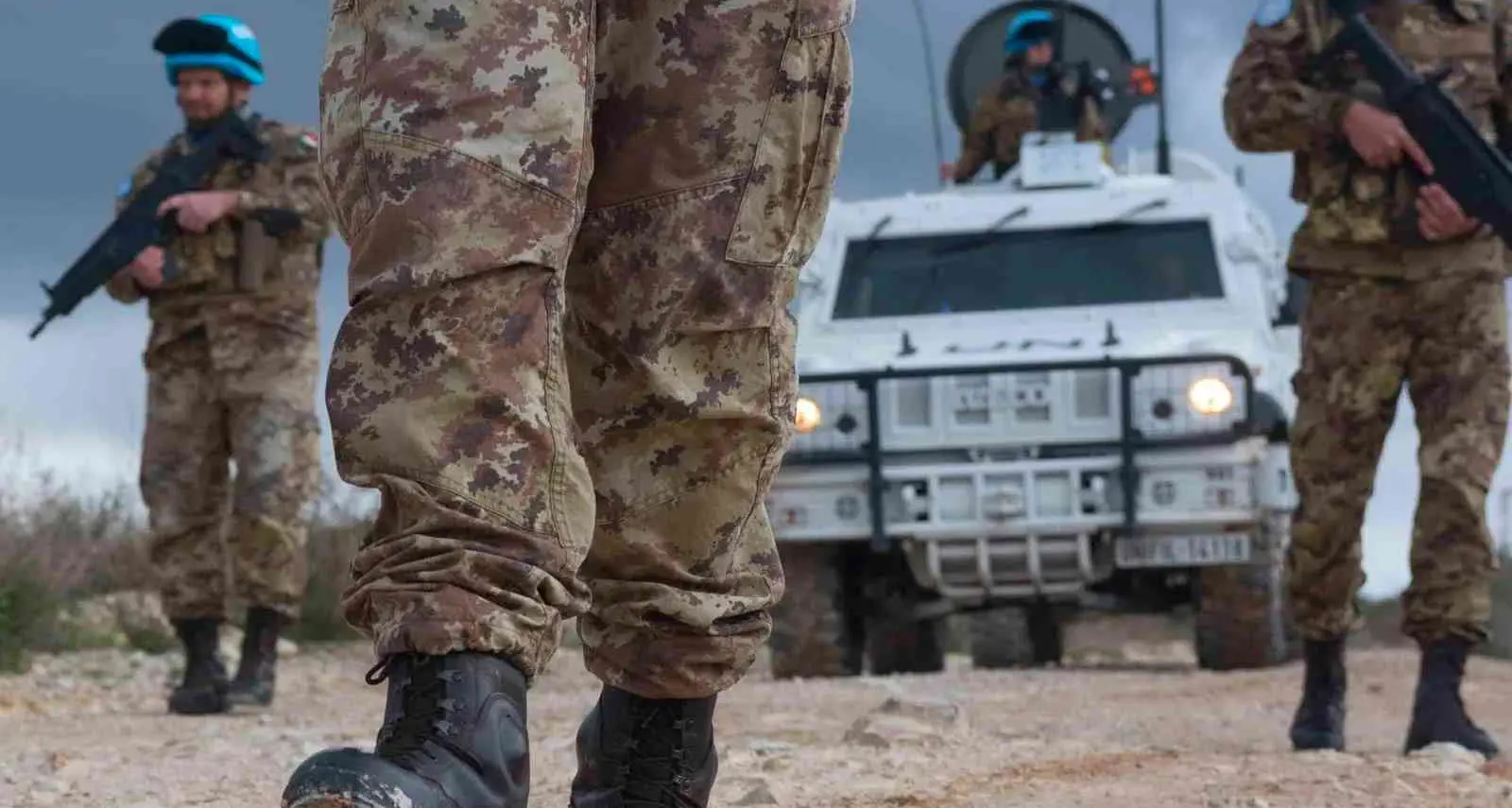 Colpito dall’esercito israeliano un mezzo italiano\u00A0Unifil in Libano, nessun ferito. Tajani: «Chiederemo chiarimenti»\n