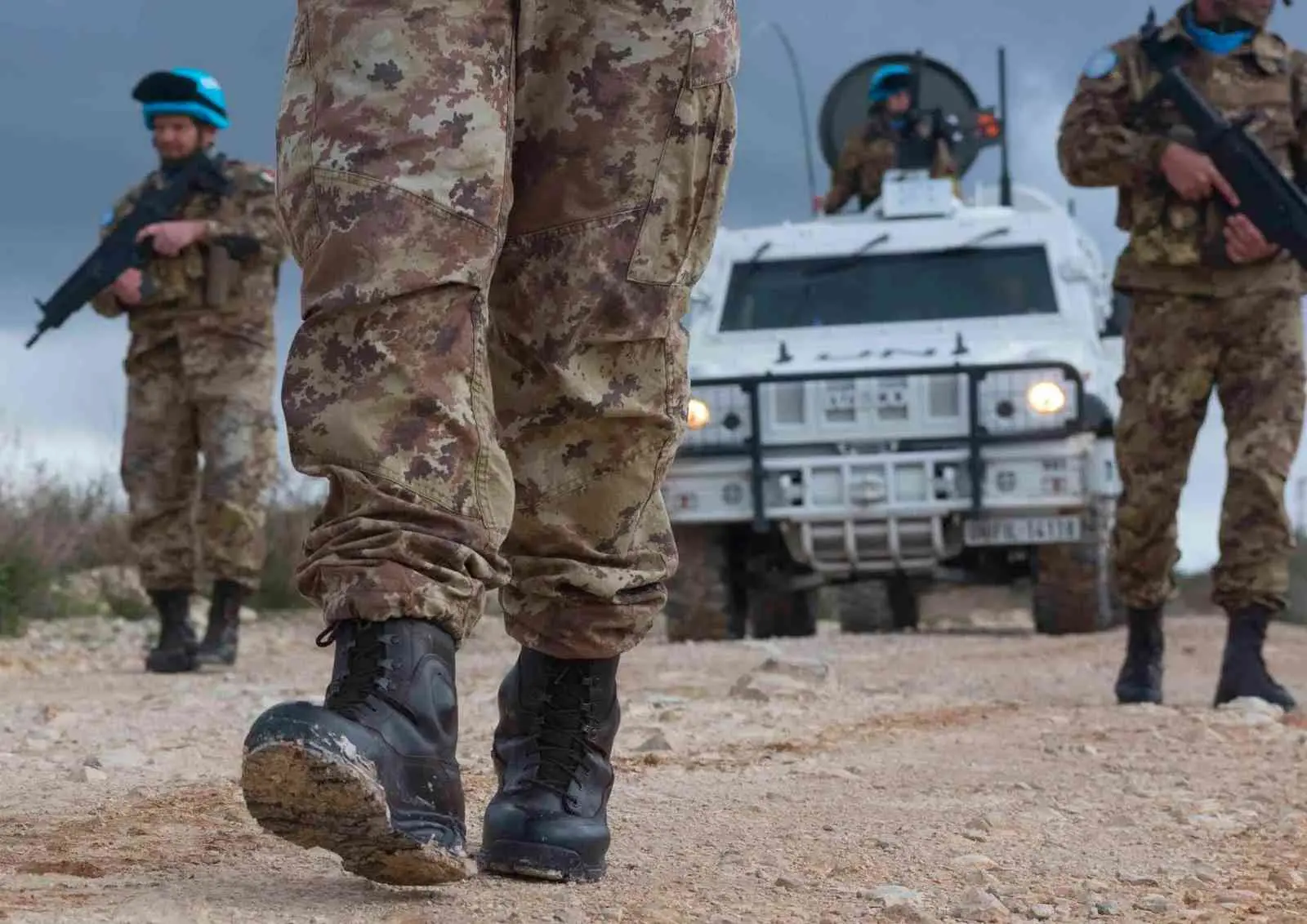 Colpito dall’esercito israeliano un mezzo italiano\u00A0Unifil in Libano, nessun ferito. Tajani: «Chiederemo chiarimenti»\n