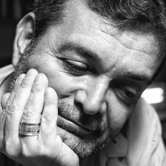 <p>Il teatro, la tv e la politica, Nino Spirlì si racconta: «La speranza? La vedo in Calabria». E su Trump: «Un eroe»</p>