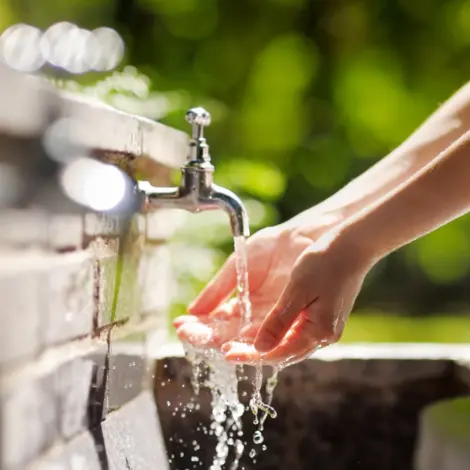 Catanzaro, depositata una\u00A0proposta di modifica dello Statuto: «L'acqua resti un diritto, non un profitto»\n