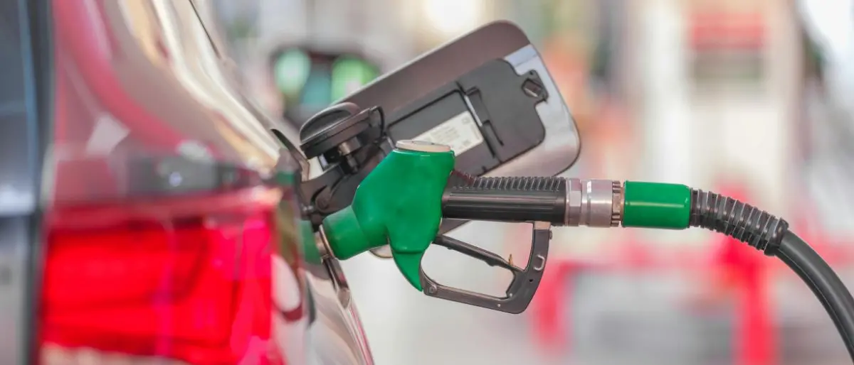 Crisi energetica,\u00A0la Calabria strozzata dai\u00A0carburanti a costo record mentre la tregua è appesa alle mosse di Trump