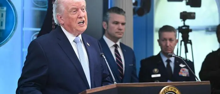 Trump stretto tra i falchi repubblicani e il nodo di Hormuz: quanto reggerà la tregua?\n