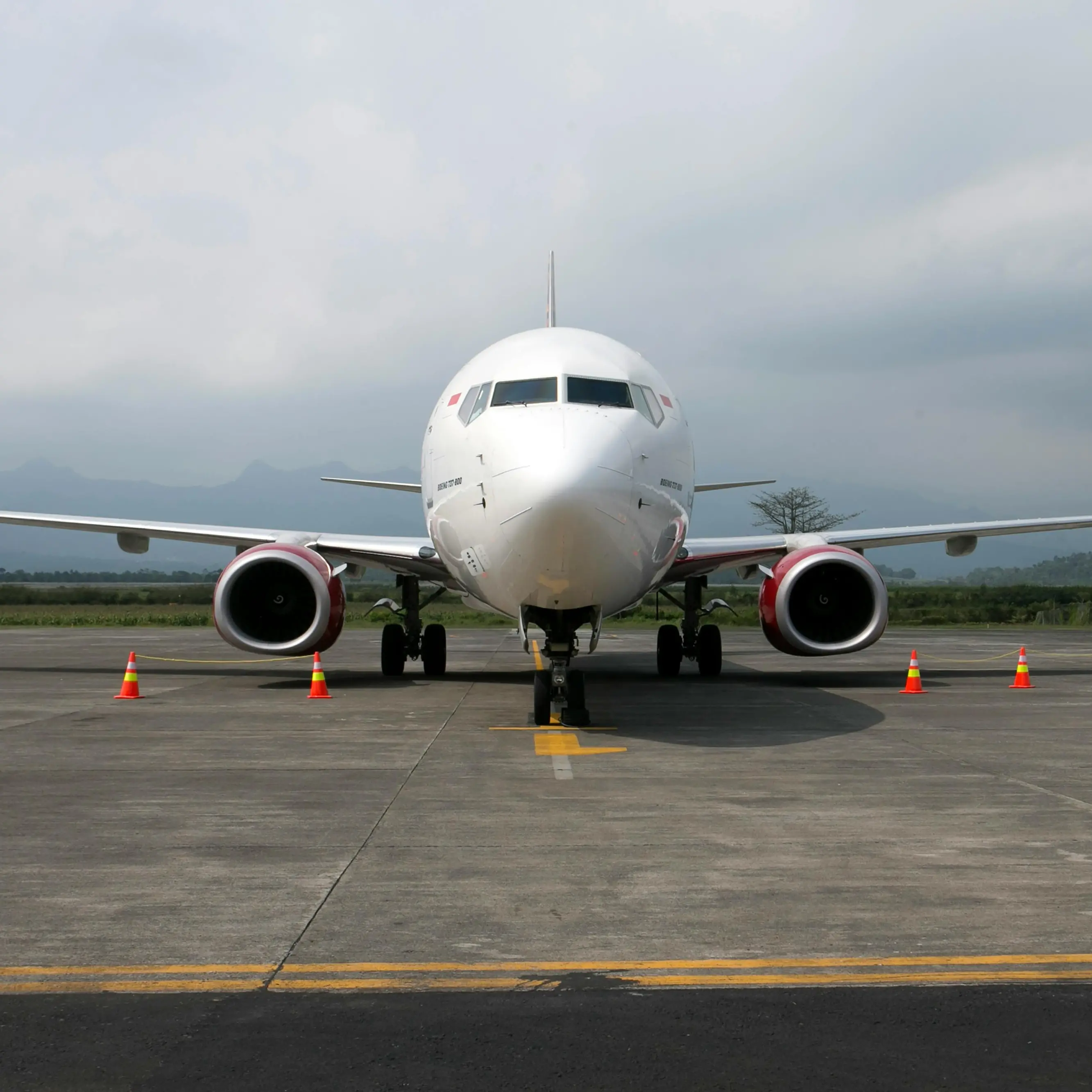 Sciopero dei controllori del traffico aereo, voli a rischio domani: lo stop per quattro ore\n