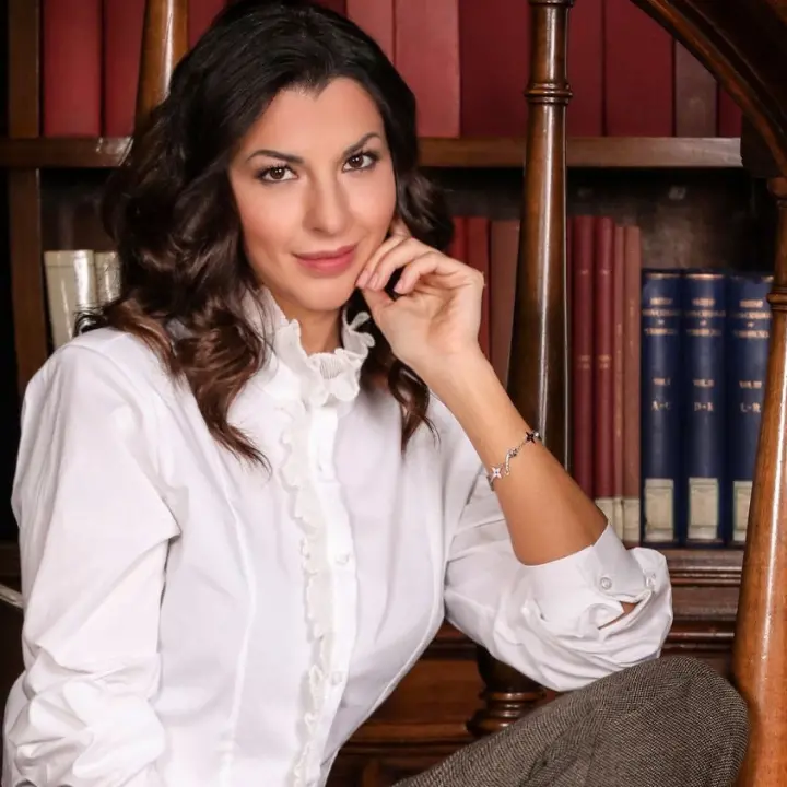 Claudia Conte, dai casting di Temptation Island ai dubbi su curriculum e fotomontaggi: il caso si allarga ancora\n