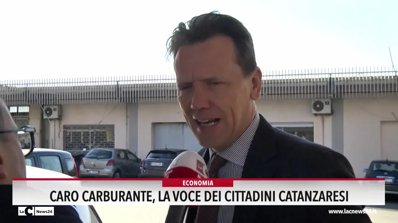 Caro carburante: la voce dei cittadini catanzaresi