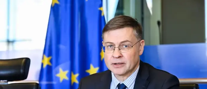 Energia e guerra, Bruxelles avverte: rischio stagflazione e crescita Ue in calo fino allo 0,6%\n