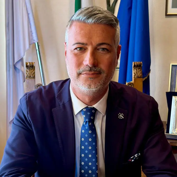 Castrolibero, Francesco Serra irrompe sulle elezioni e si candida a sindaco\n