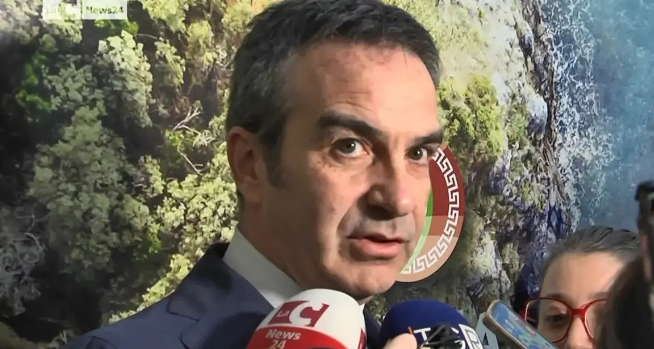 Occhiuto lancia il “reddito di merito”: mille euro al mese per chi studia in Calabria\n