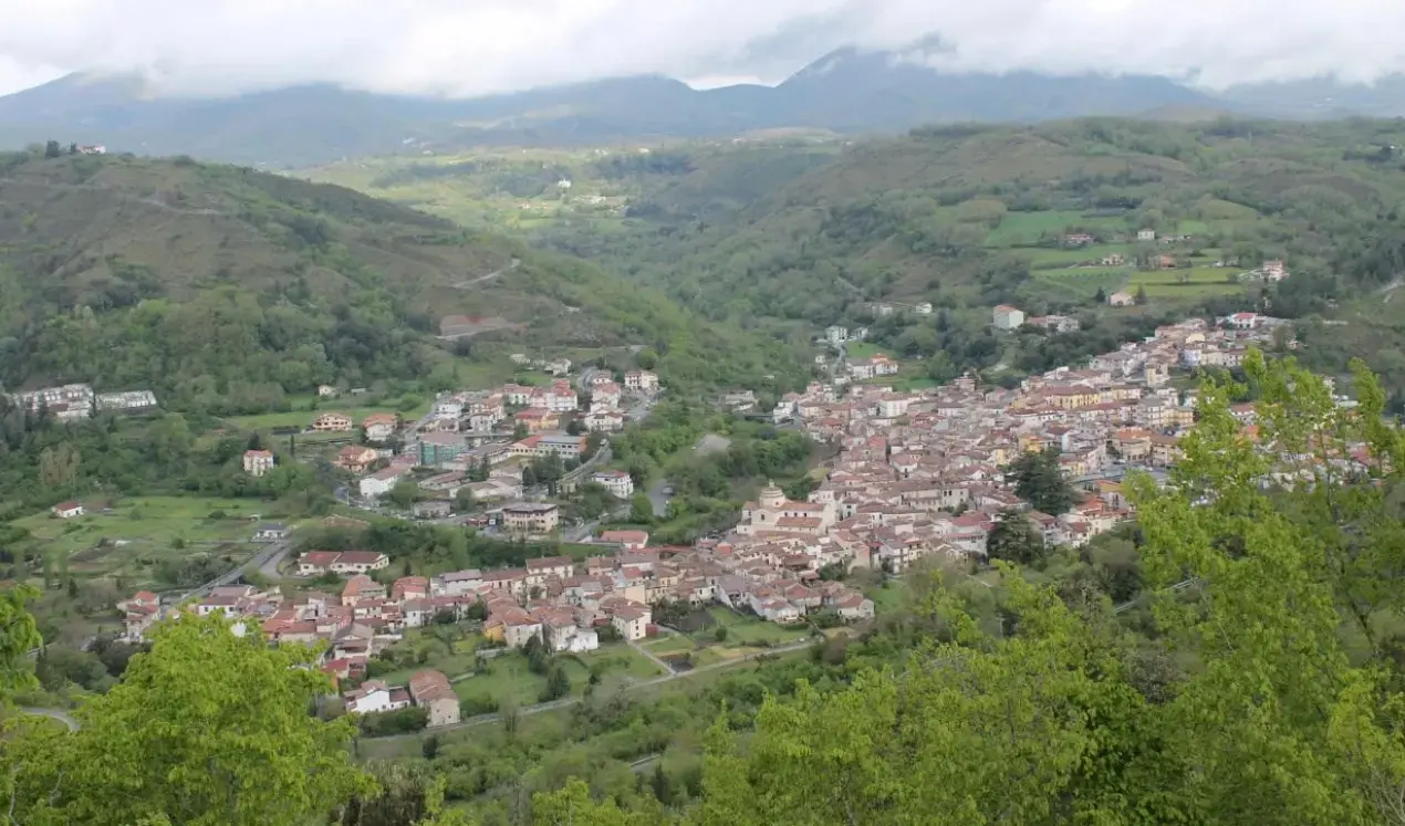 Santa Gada svela i suoi segreti: Laino Borgo porta l'archeologia della Valle del Mercure tra la gente\n