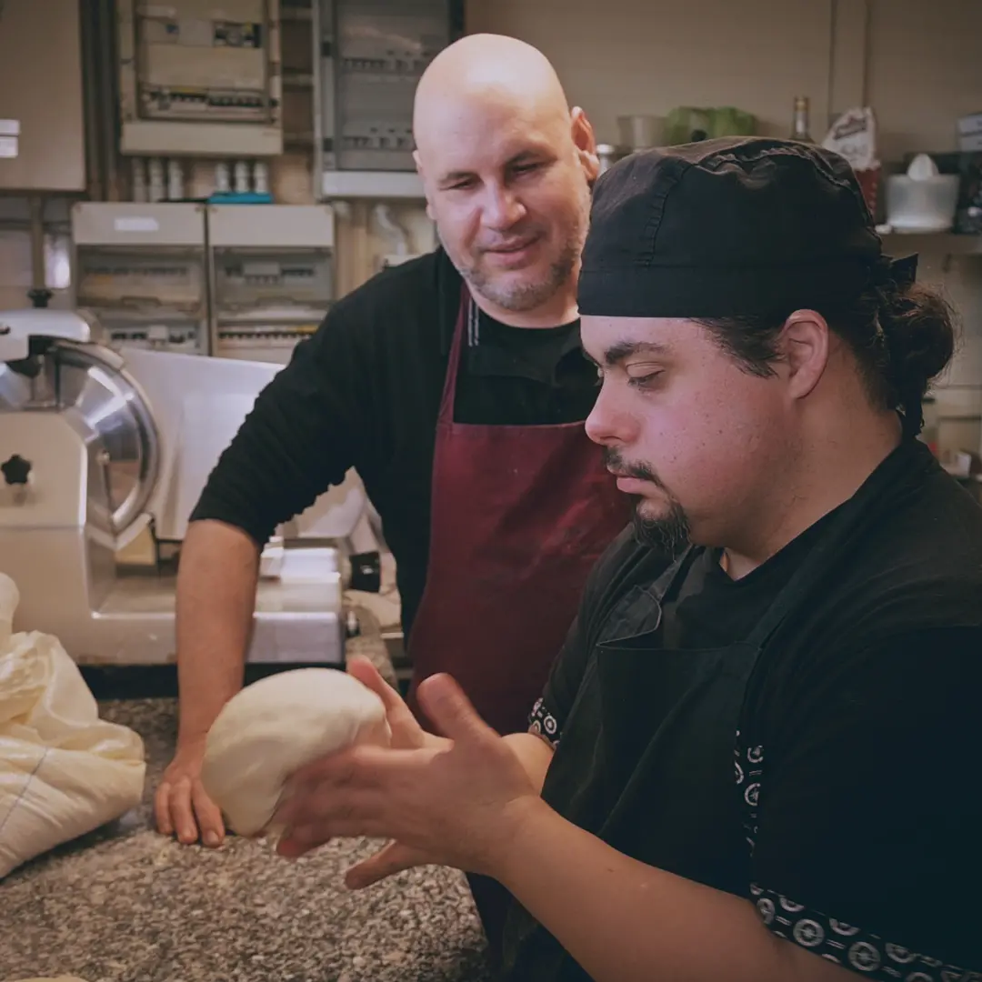 Pino Trimboli, la scelta che cambia una vita nella nuova rubrica “Tracce”\n