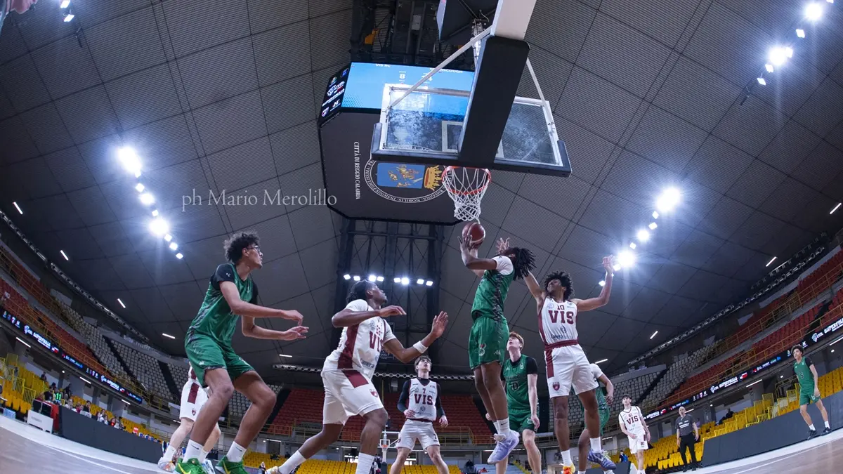 Reggio_Inside_Photos