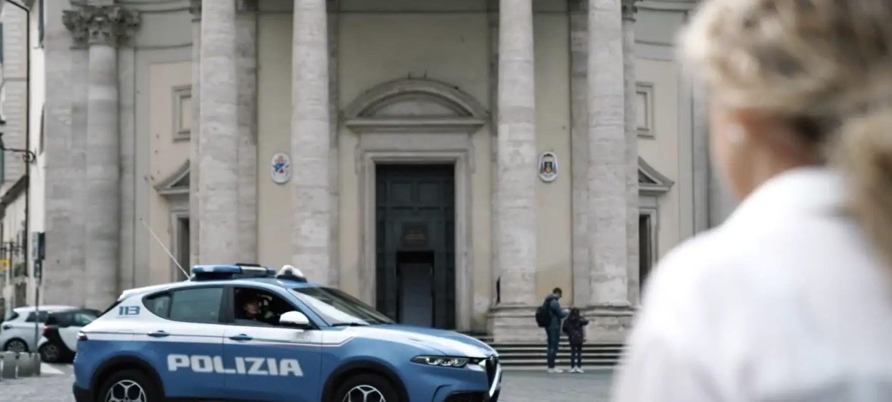 Polizia, 174 anni di storia in piazza a Roma: la cerimonia nazionale celebra chi ha dato la vita per lo Stato\n