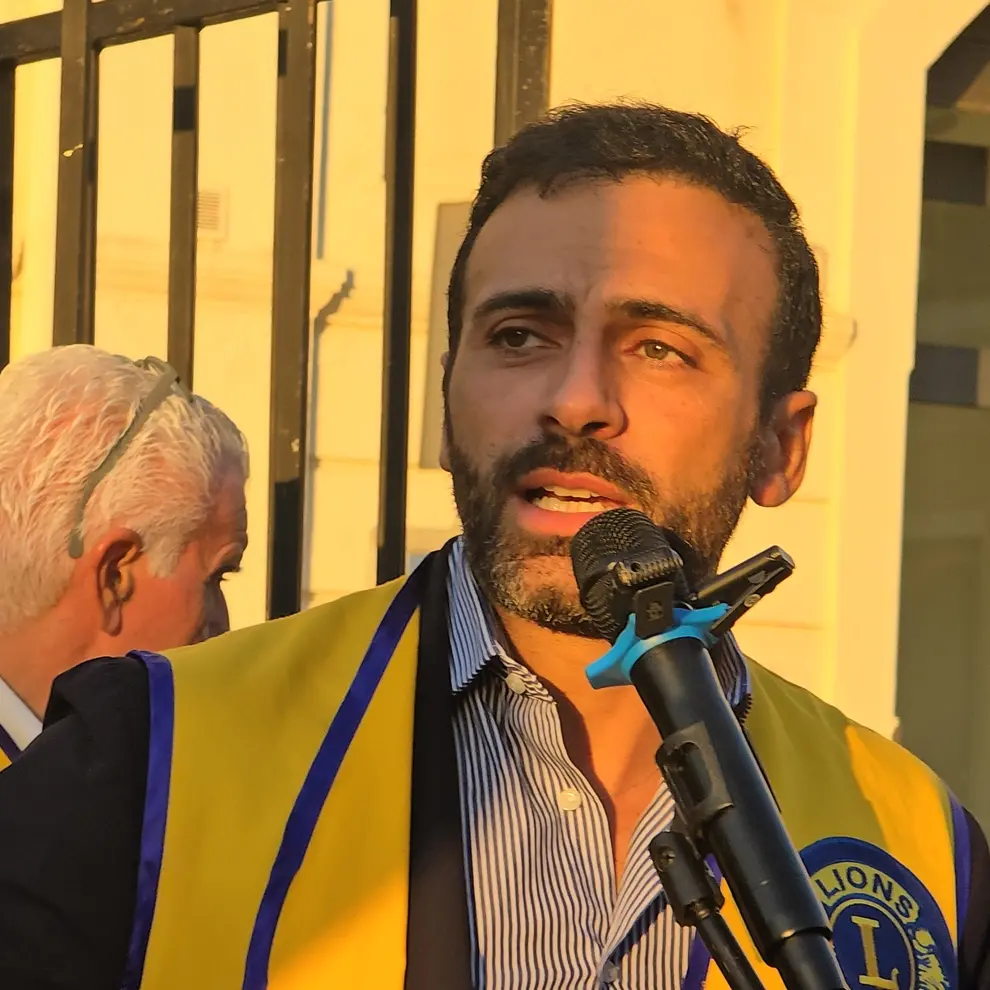 Polistena, scuole cardioprotette: il Lions Club installa defibrillatori e forma studenti al primo soccorso\n