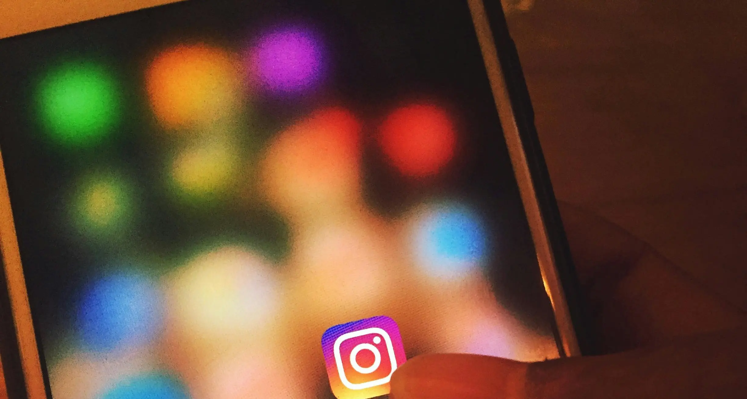 Instagram amplia le protezioni per gli account dei teenager in Italia: restrizioni automatiche per gli under 18\n