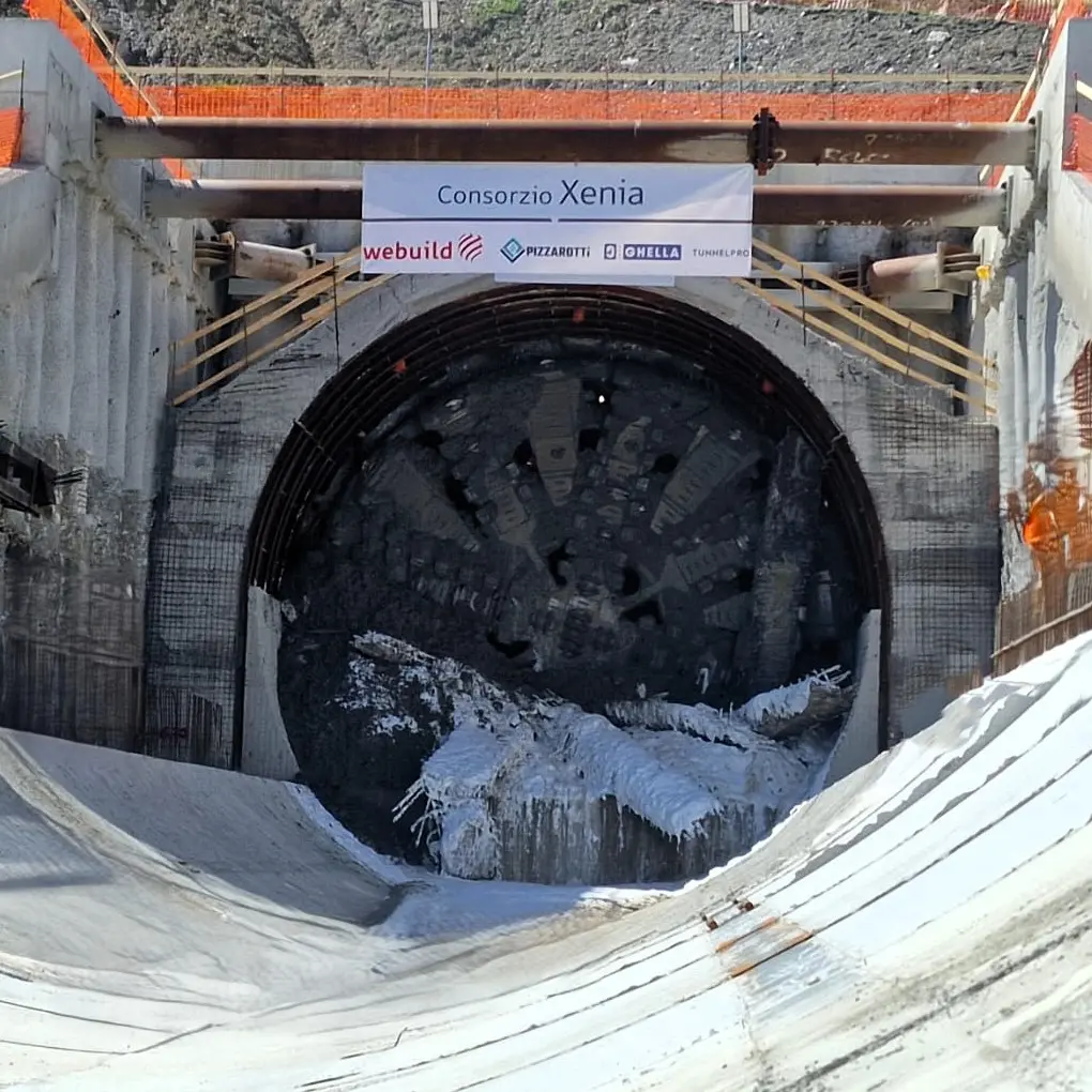 <p>AV, in Campania si scava e si chiude il tunnel: per la Calabria restano attese e incognite</p>