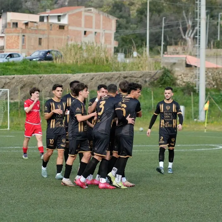 Promozione B, scossone in casa Val Gallico: arrivano le dimissioni del direttore sportivo Mimmo Serrao