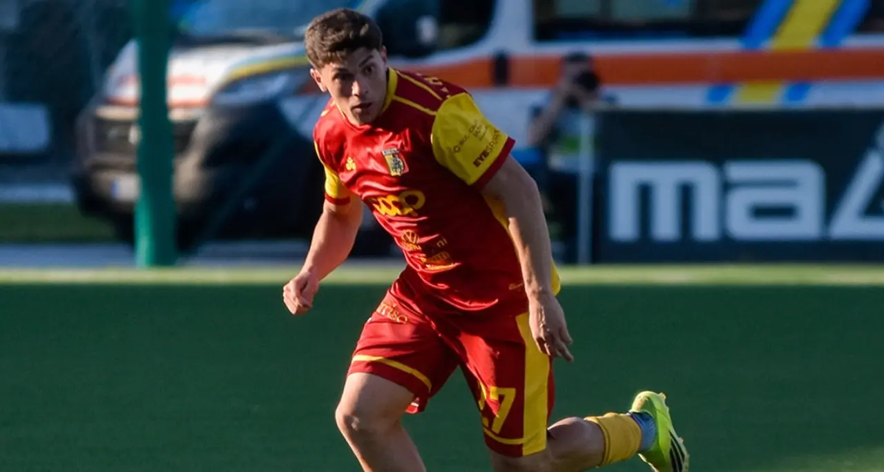 Serie B, Catanzaro beffato ad Avellino: a Iemmello risponde il portiere biancoverde\u00A0Iannarilli all’ultimo secondo\u00A0\n