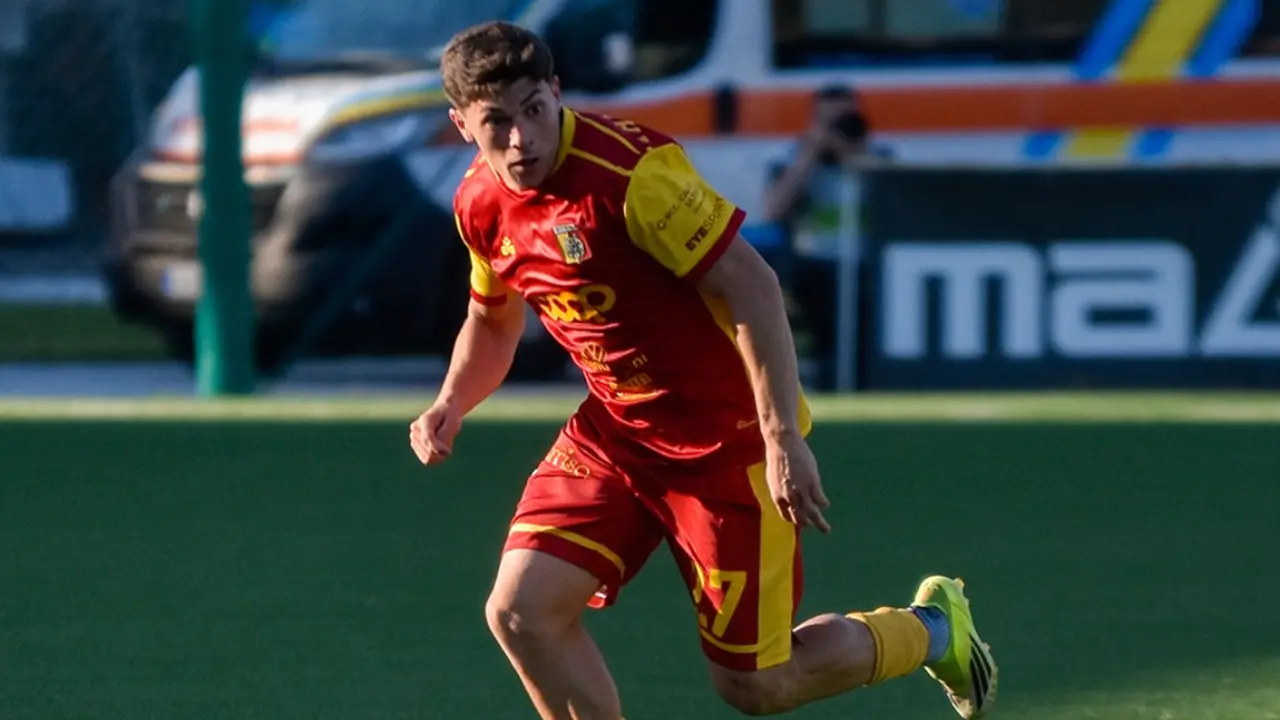 Serie B, Catanzaro beffato ad Avellino: a Iemmello risponde il portiere biancoverde\u00A0Iannarilli all’ultimo secondo\u00A0\n