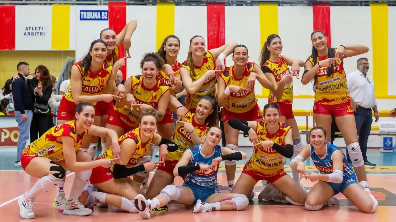 Volley femminile, Tonno Callipo promossa in A3 a quattro giornate dalla\u00A0fine del campionato: battuta 3-0 la Futura Teramo\n