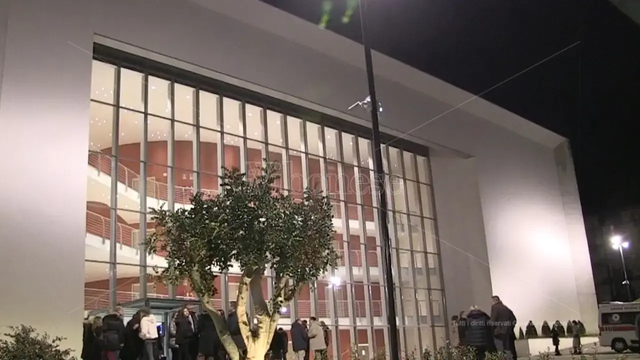 Il teatro comunale riaccende Vibo: restituita fiducia a una città in cerca di presìdi culturali. Ma ora non bisogna mollare\n