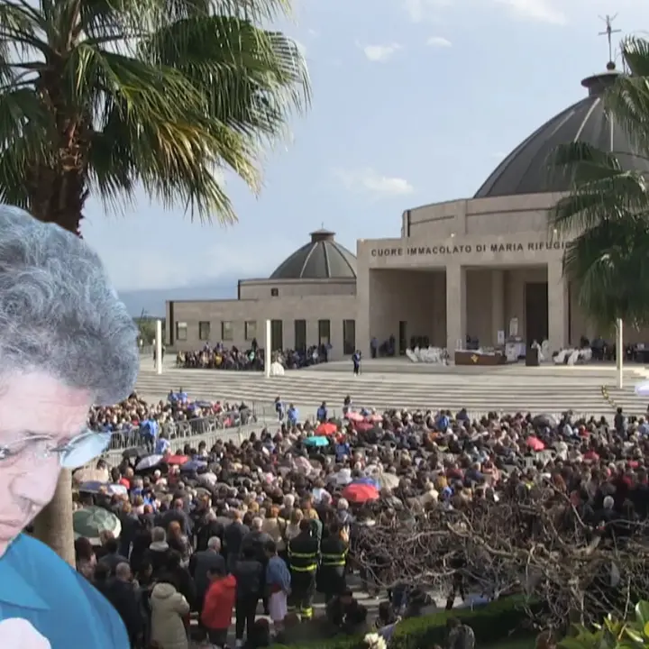 Folla di fedeli a Paravati per il compleanno di Natuzza Evolo che domani avrebbe compiuto 102 anni\n