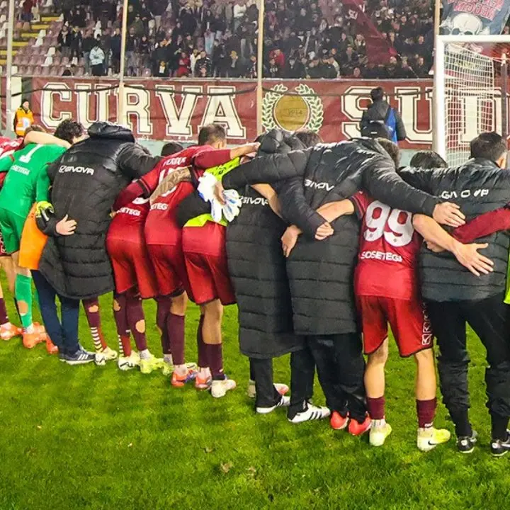 «Chi vince vince, chi perde spiega» ma la Reggina sceglie la via del silenzio dopo lo 0-0 di Gela\n