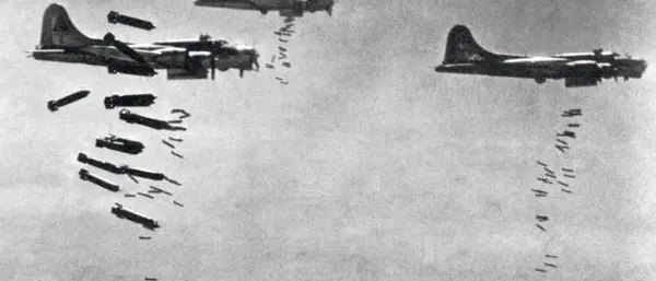 Ecco perché gli Alleati bombardarono Vibo Marina 83 anni fa (10 morti): un aereo abbandonò l’obiettivo primario che era Napoli\n