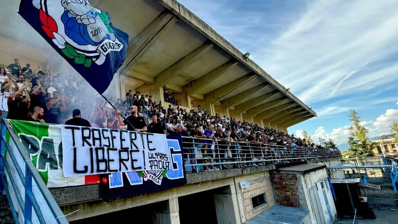 Eccellenza, la Paolana sbatte sulla capolista Praiatortora. Corapi: «Condannati da un fallo laterale»\n