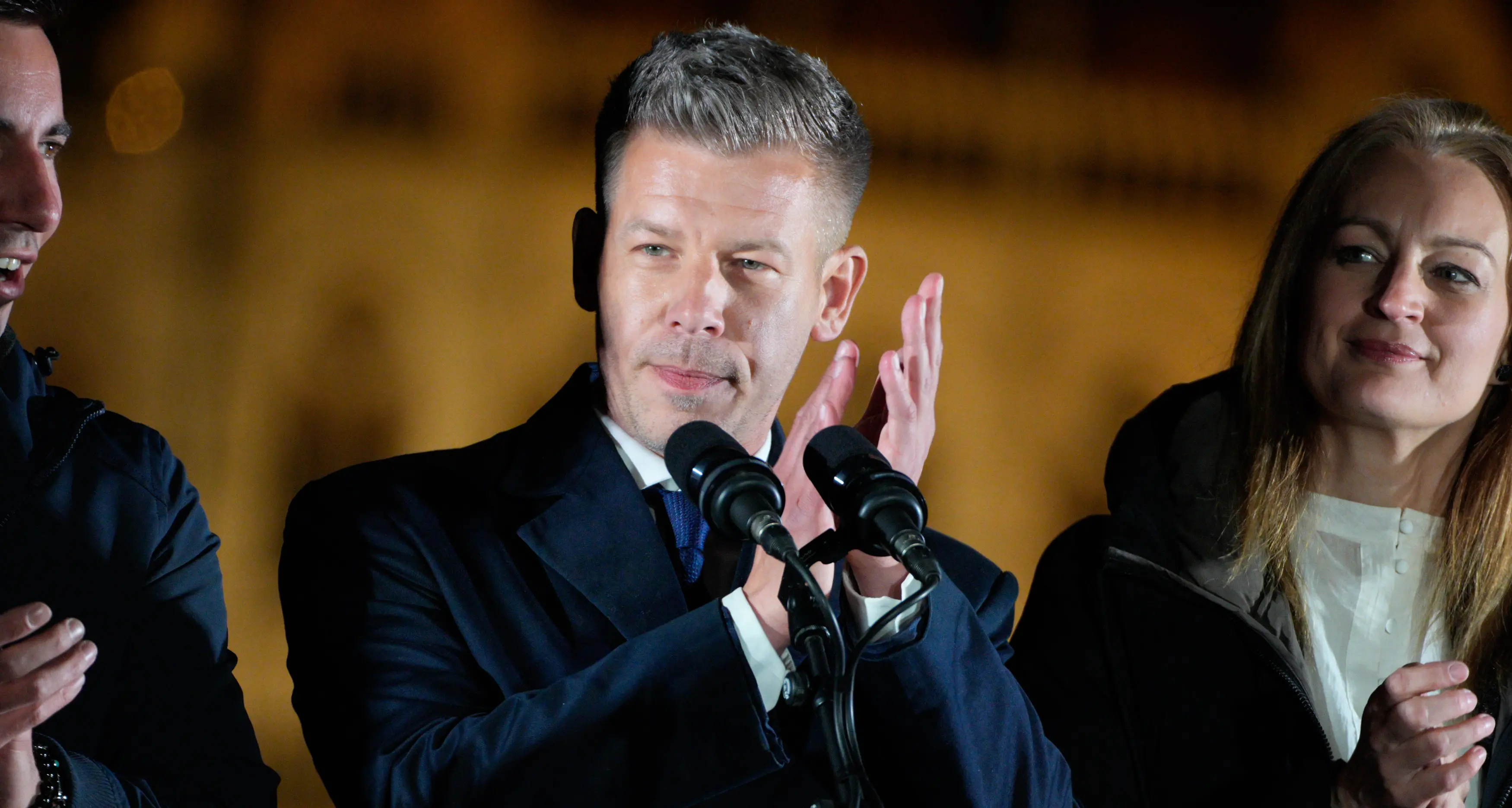 Ungheria, crolla Orbán. Trionfa Magyar: «È la fine del regime». L’Europa dopo 16 anni può ripartire\n