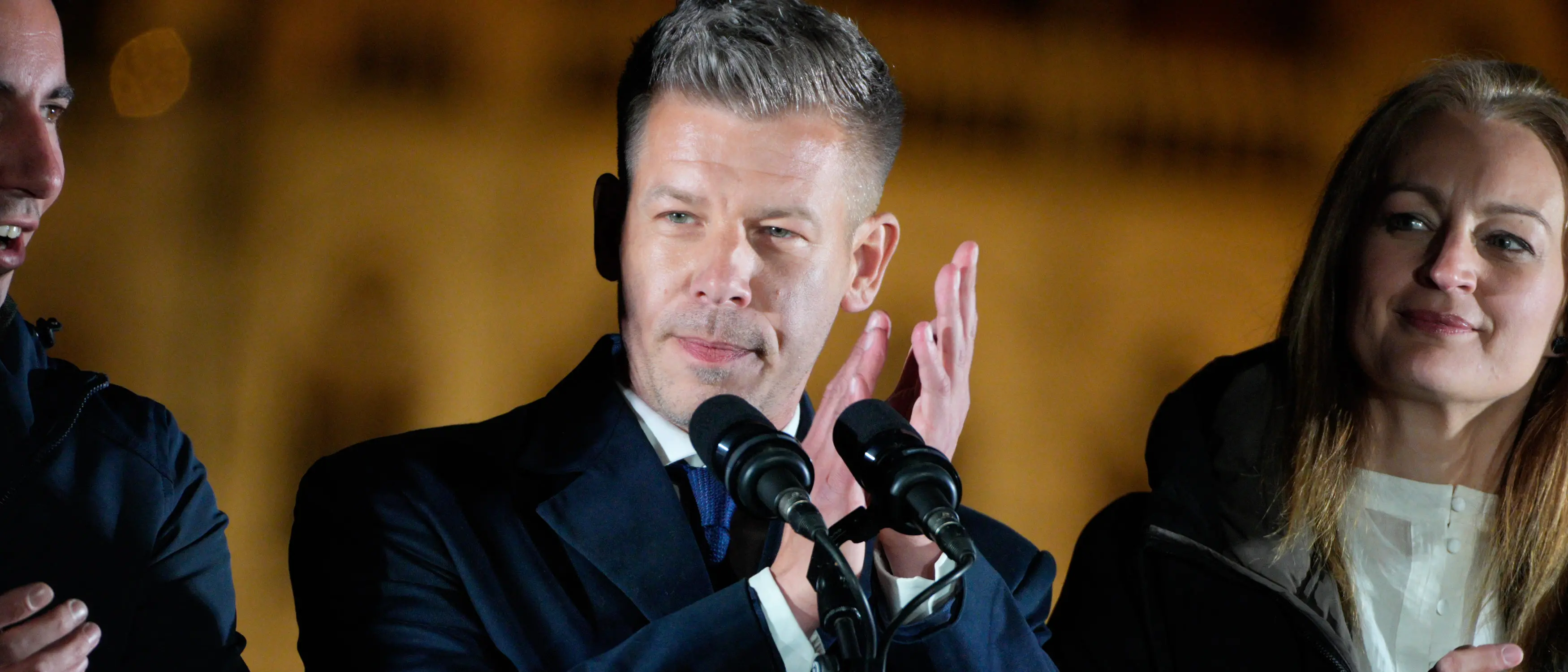 Ungheria, crolla Orbán. Trionfa Magyar: «È la fine del regime». L’Europa dopo 16 anni può ripartire\n