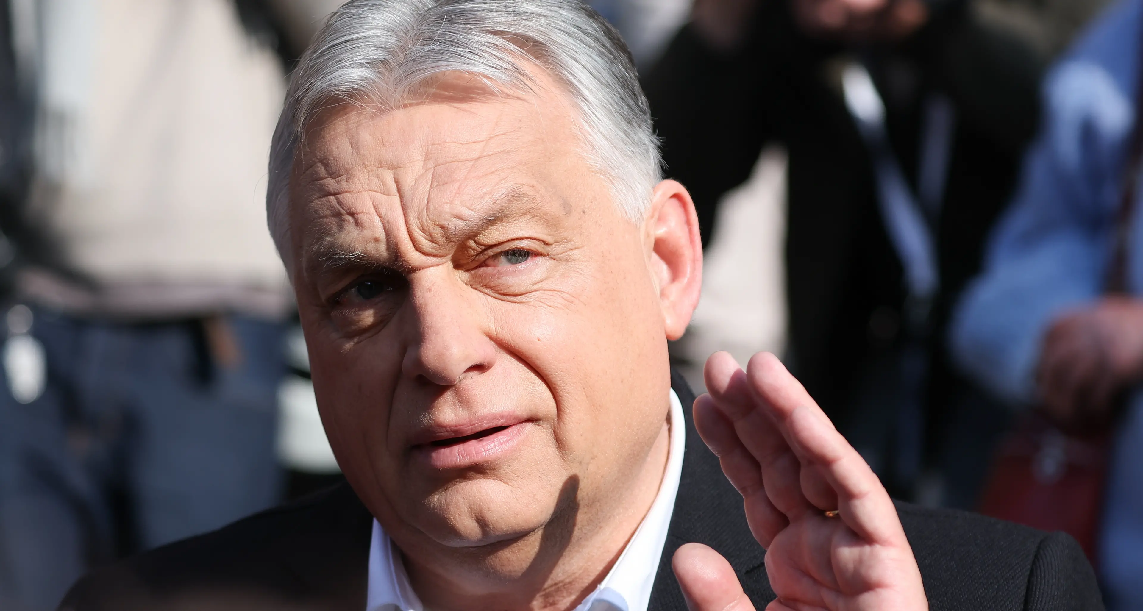 L’effetto domino della realtà Orbán. La prima crepa nel fortino dell'identità\n