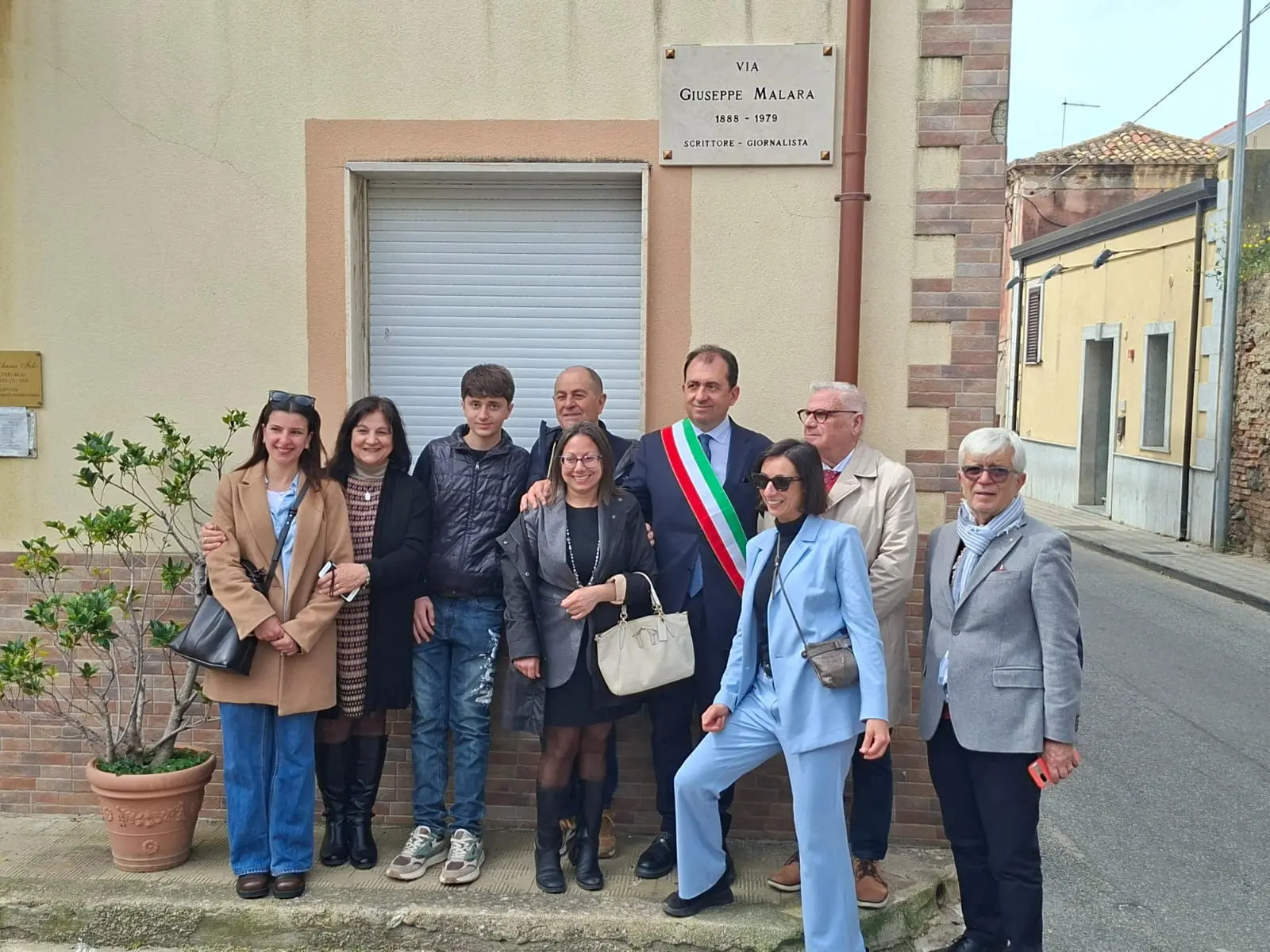 Gallico Marina rende omaggio a Giuseppe Malara: una via intitolata allo scrittore\n