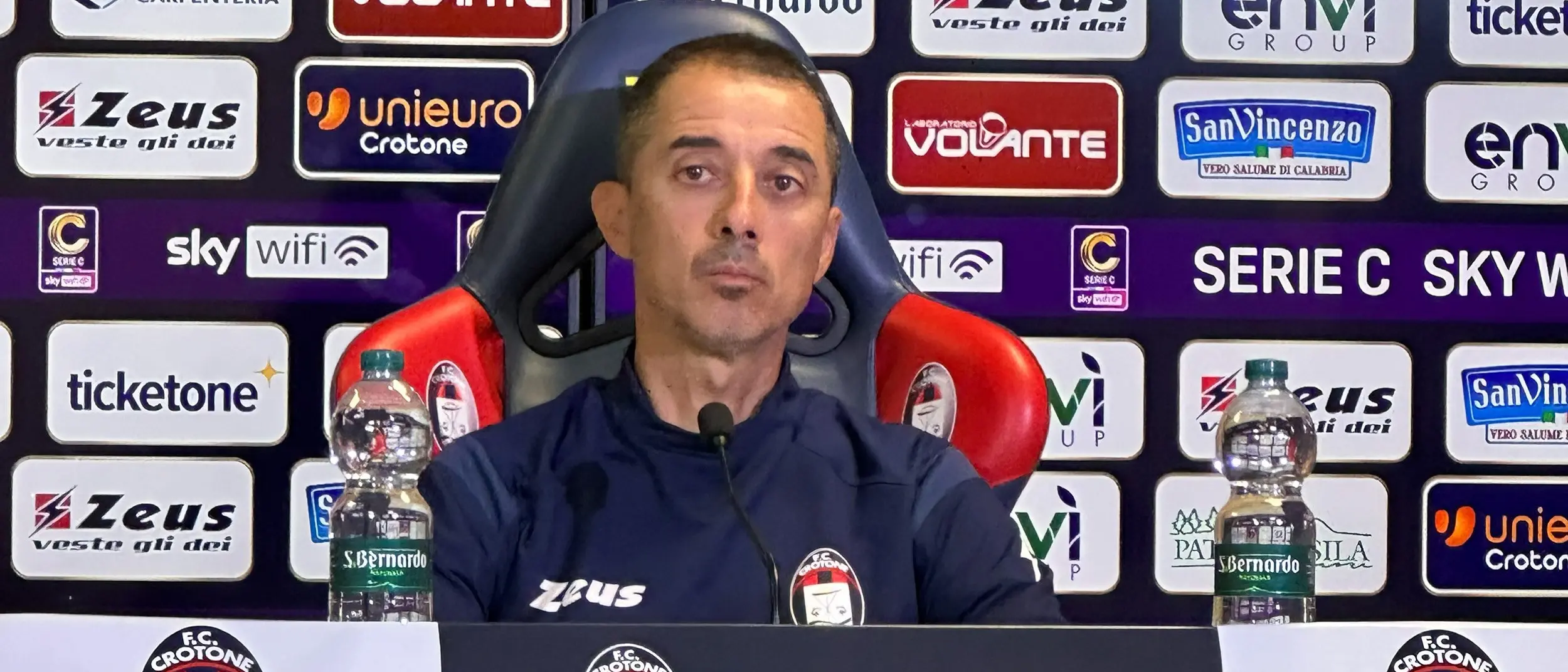 Il\u00A0Crotone testa ambizioni e maturità contro il Catania,\u00A0Longo:\u00A0«Banco di prova per i playoff»\n