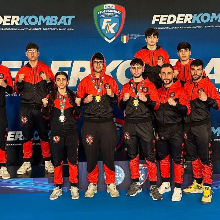 Kickboxing, la Fenix di Vibo torna da Jesolo carica di medaglie e con l’accesso ai Campionati italiani\n