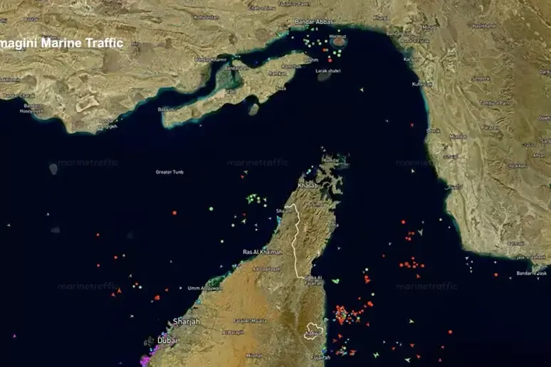 Stop allo Stretto di Hormuz, Trump: «Blocco dei porti da oggi pomeriggio»\n