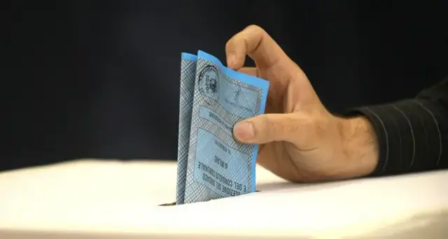 Identità e appartenenza segnano un mese di scontri, ma alla fine solo uno dei candidati\u00A0potrà recarsi al seggio\n