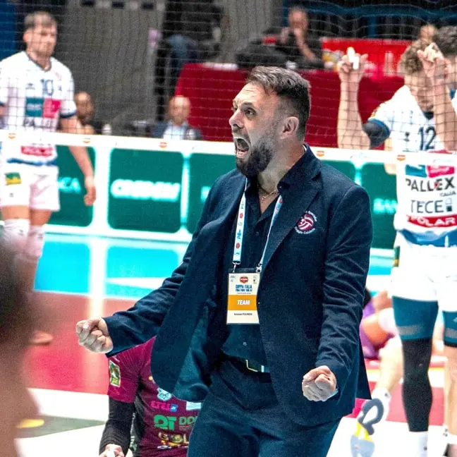 Domotek Volley conquista la gara 5 contro Reggio Emilia, Polimeni esulta: «Questa squadra ha il cuore di una città intera»\n
