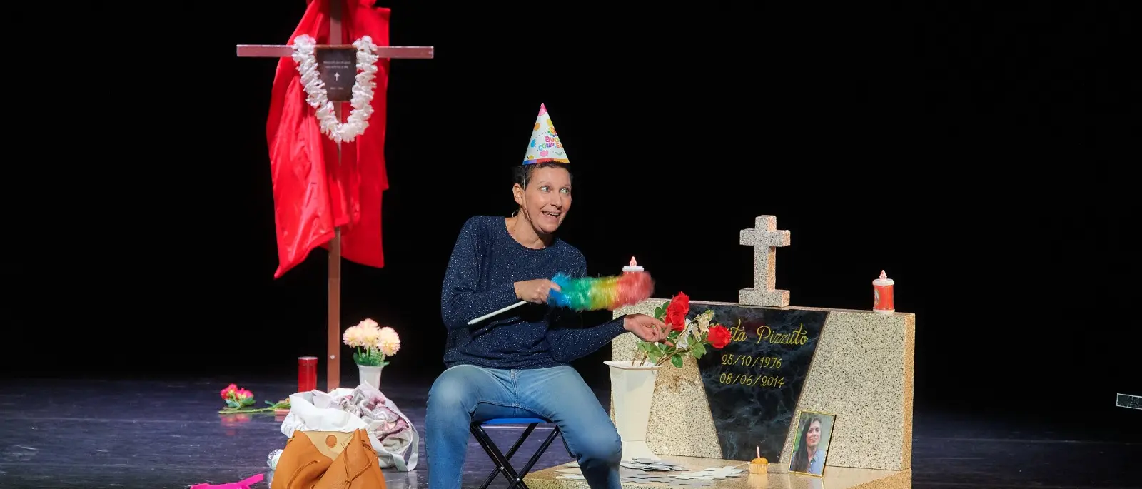 “Puzzle, donne a pezzi”: al Teatro\u00A0di Catanzaro il dolore che diventa voce di rinascita con l’attrice Stefania Pascali\n