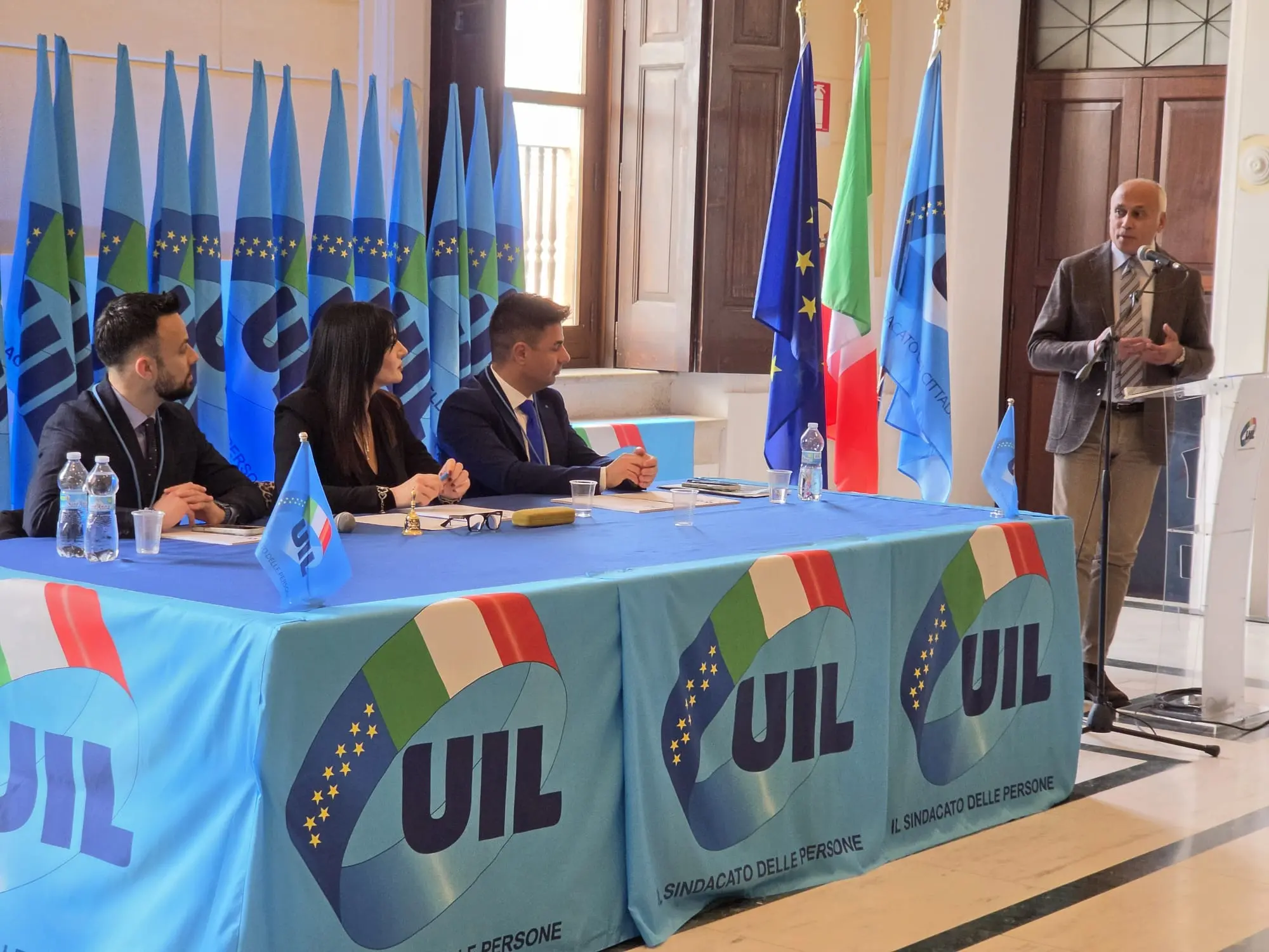 Franz Caruso al congresso UIL: «Casa mia», diritti e lavoro al centro\n