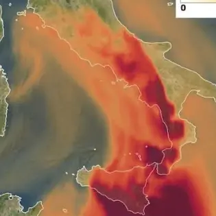 Calabria sotto il ciclone afro-mediterraneo: cieli gialli e polveri sahariane