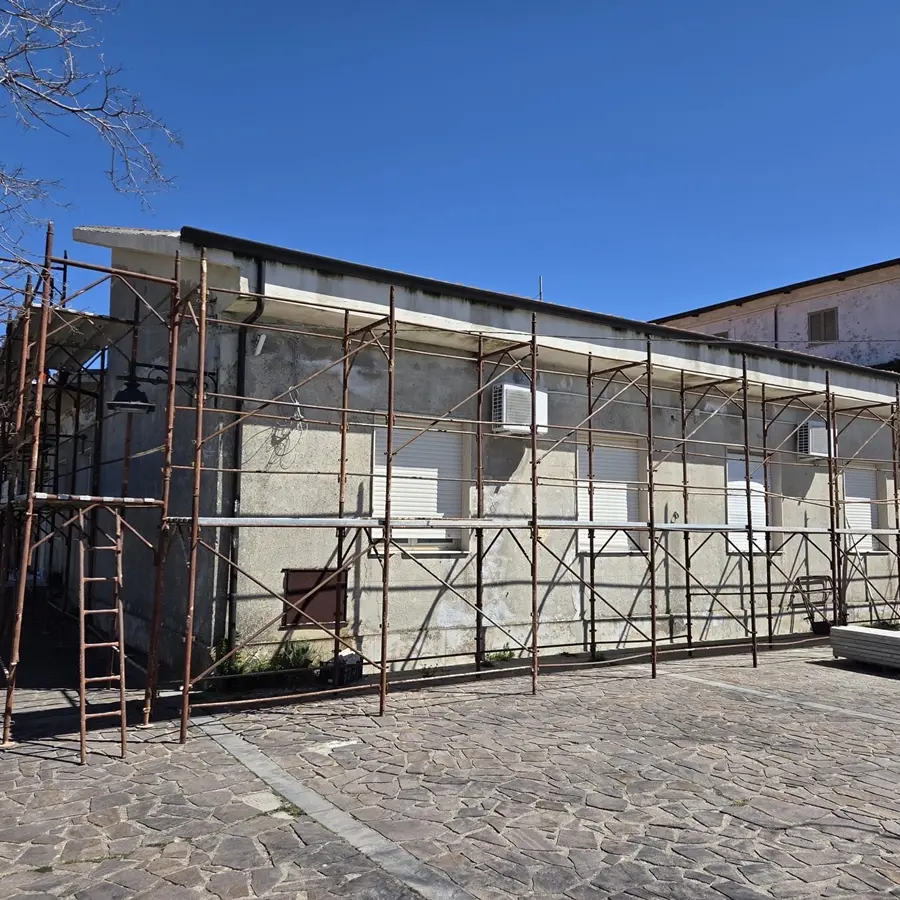 Efficientamento energetico edificio comunale, a Roccaforte del Greco un intervento del valore di 325mila euro\n