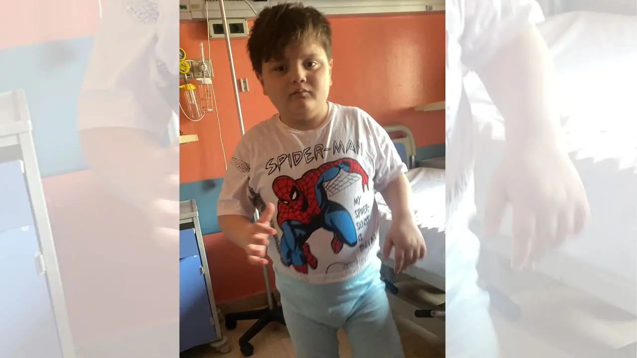 Il piccolo Francesco è stato operato, la madre: «Grazie a LaC. L’ospedale di Cosenza ha dimostrato competenza e umanità»\n