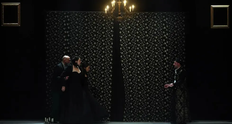 Enrico IV, una commedia: a Polistena e Filadelfia arriva lo spettacolo della Piccola compagnia della Magnolia\n