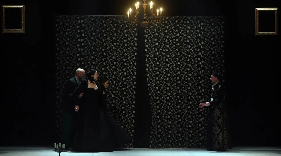 Enrico IV, una commedia: a Polistena e Filadelfia arriva lo spettacolo della Piccola compagnia della Magnolia\n